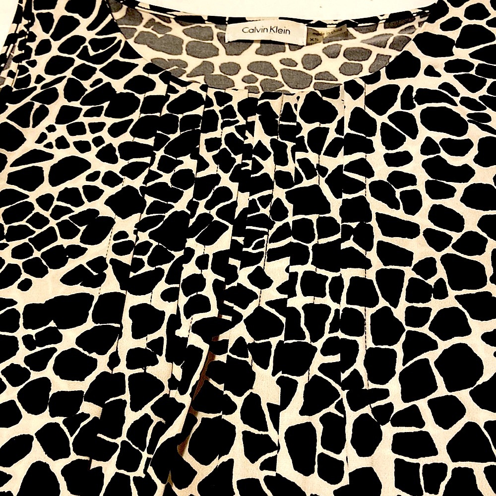 Calvin Klein summer black white top